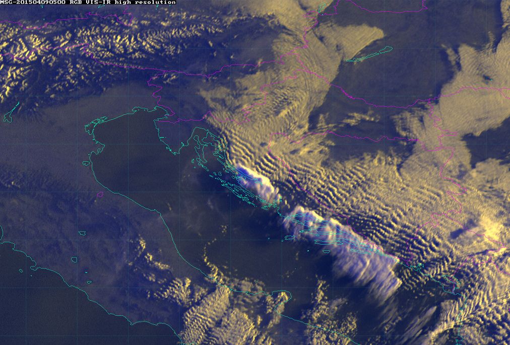 9 April 2015/5.00 UTC - Meteosat 10 RGB image (HRV, 10.8, 10.8)